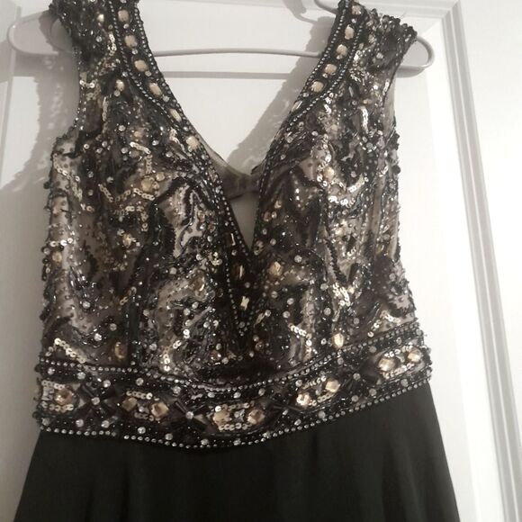 Black & Gold beaded dress - Picture 3 of 5